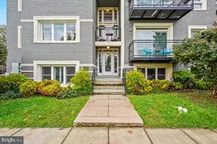 321 18th St SE, Washington, DC 20003 - Photo 2