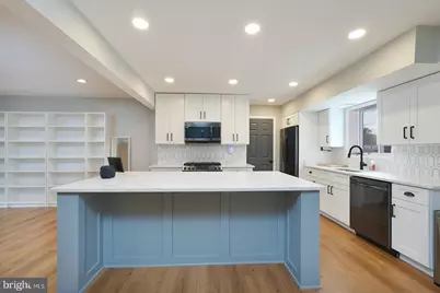 2425 Skyland Place SE, Washington, DC 20020 - Photo 8