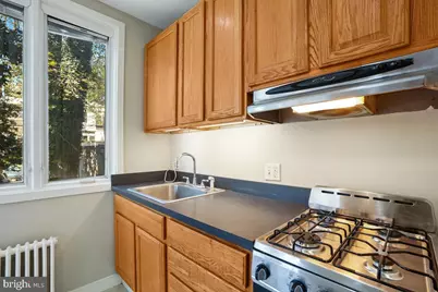 2256 Cathedral Avenue NW, Washington, DC 20008 - Photo 16