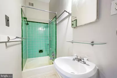 2256 Cathedral Avenue NW, Washington, DC 20008 - Photo 12