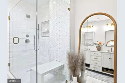 910 8th Street NE, Washington, DC 20002 - Photo 32