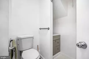 1729 L St NE, Washington, DC 20002 - Photo 22