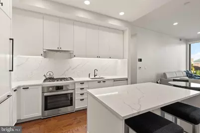 1111 Pennsylvania Avenue SE #304, Washington, DC 20003 - Photo 4