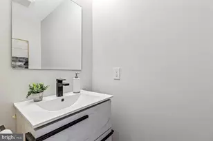 3525 16th St NW, Washington, DC 20010 - Photo 32