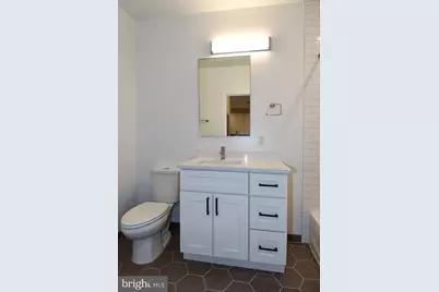 1016 17th Place NE #103, Washington, DC 20002 - Photo 10