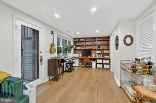 2012 O St NW, Washington, DC 20036 - Photo 6