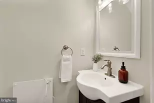 1934 4th St NW, Washington, DC 20001 - Photo 16