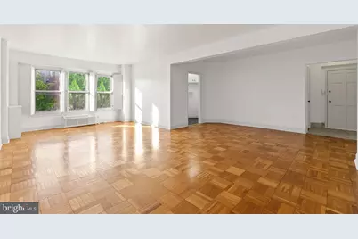 2500 Q Street NW #214, Washington, DC 20007 - Photo 2