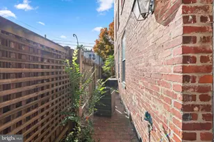 117 E St SE, Washington, DC 20003 - Photo 18
