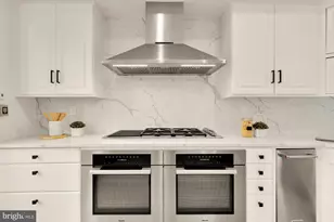 3249 P St NW, Washington, DC 20007 - Photo 16