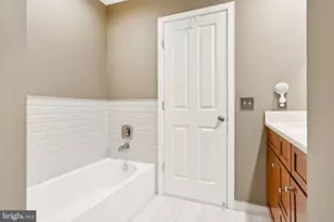 2114 12th St NW, Washington, DC 20009 - Photo 30