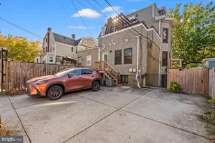 907 Webster St NW, Washington, DC 20011 - Photo 16