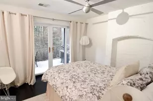 1538 Swann St NW, Washington, DC 20009 - Photo 30