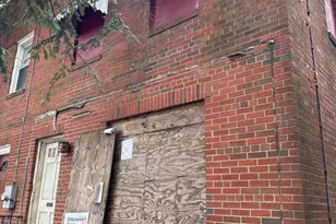 715 31st St SE, Washington, DC 20019 - Photo 2