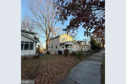 2137 30th Street NE, Washington, DC 20018 - Photo 2