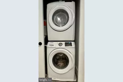 1016 17th Place NE #301, Washington, DC 20002 - Photo 12