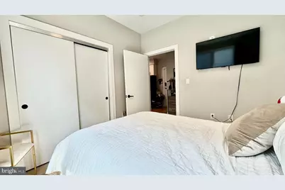 1016 17th Place NE #301, Washington, DC 20002 - Photo 10