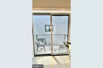 1016 17th Place NE #301, Washington, DC 20002 - Photo 8