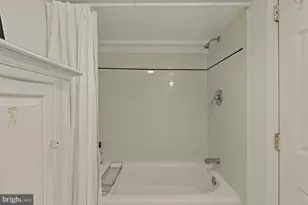 543 11th St SE, Washington, DC 20003 - Photo 40