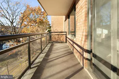 3315 Wisconsin Avenue NW #206, Washington, DC 20016 - Photo 2