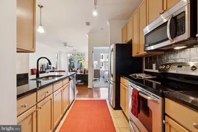 1391 Pennsylvania Avenue SE #352, Washington, DC 20003 - Photo 10