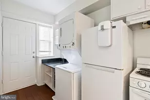 966 Mt Olivet Rd NE, Washington, DC 20002 - Photo 2