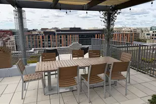 1 Scott Cir NW, Washington, DC 20036 - Photo 30