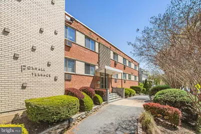 4465 Macarthur Boulevard NW #8, Washington, DC 20007 - Photo 2