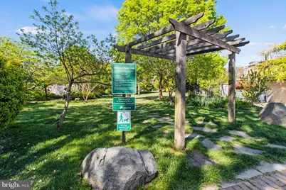 58 T Street NW #1, Washington, DC 20001 - Photo 24