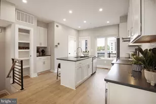 61 Lower Service Ct NW, Washington, DC 20001 - Photo 8