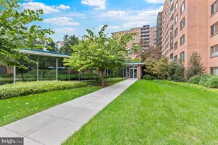 4201 Cathedral Ave NW, Washington, DC 20016 - Photo 34