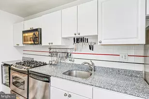 4201 Cathedral Ave NW, Washington, DC 20016 - Photo 16