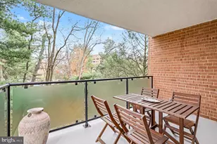 4201 Cathedral Ave NW, Washington, DC 20016 - Photo 10