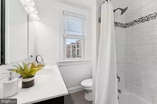 2215 2nd St NW, Washington, DC 20001 - Photo 26