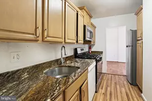 4000 Tunlaw Rd NW, Washington, DC 20007 - Photo 6