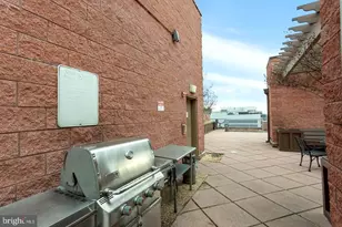 1117 10th St NW, Washington, DC 20001 - Photo 32