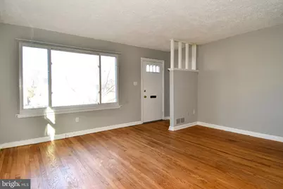 813 Jefferson Street NE, Washington, DC 20011 - Photo 2