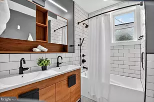 1027 6th St NE, Washington, DC 20002 - Photo 12