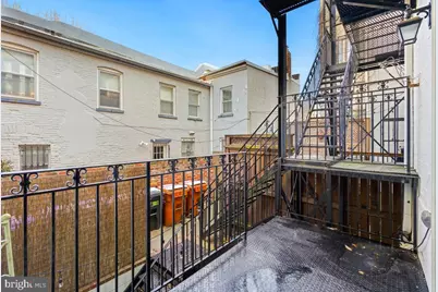416 A Street SE #1, Washington, DC 20003 - Photo 30