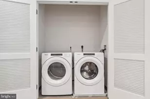 1339 E St SE, Washington, DC 20003 - Photo 20