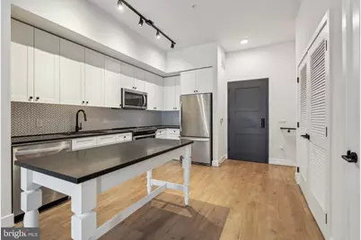 1339 E Street SE #009, Washington, DC 20003 - Photo 10