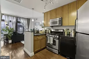 2120 Vermont Ave NW, Washington, DC 20001 - Photo 4