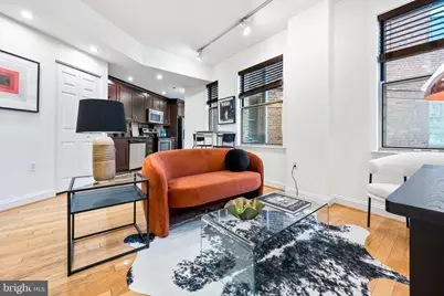 1621 T Street NW #207, Washington, DC 20009 - Photo 2