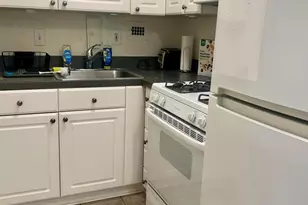 922 24th St NW, Washington, DC 20037 - Photo 6