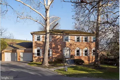 1905 47th Street NW, Washington, DC 20007 - Photo 1