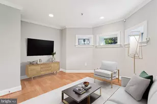 1740 18th St NW, Washington, DC 20009 - Photo 2