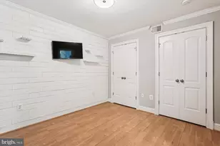 1740 18th St NW, Washington, DC 20009 - Photo 16