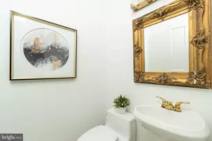 1683 35th St NW, Washington, DC 20007 - Photo 16