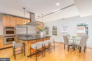 1683 35th St NW, Washington, DC 20007 - Photo 10