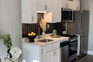 517 7th St NE, Washington, DC 20002 - Photo 4